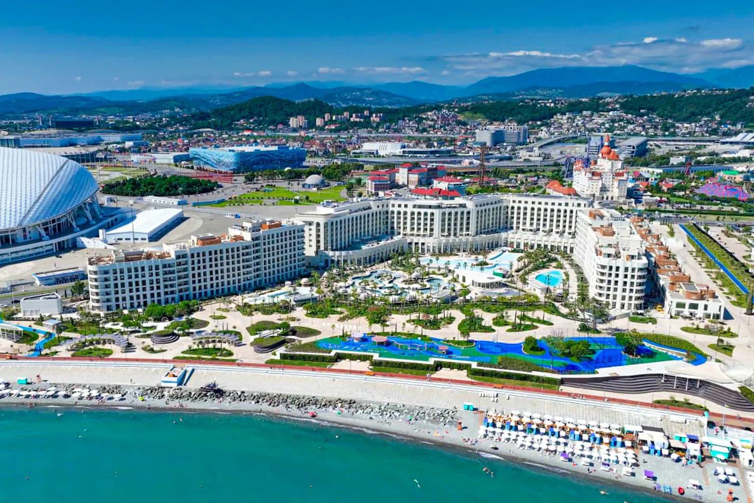 Курортный комплекс Mantera Seaview Residence в Олимпийском парке, Сочи, с высоты