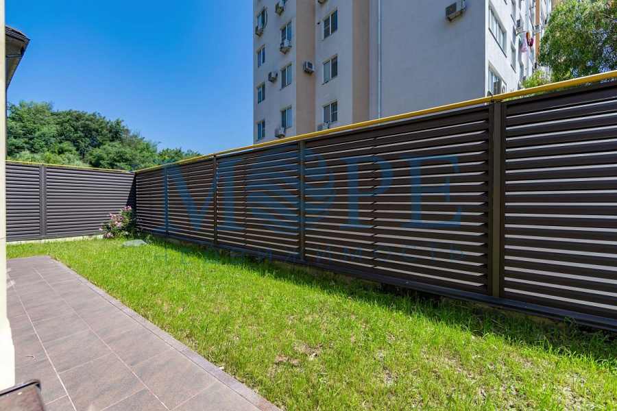 Срочно продается дом в Сочи в классическом стиле! Адлерский р-н, Гастелло 12