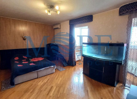 Продам квартиру на Вишневой