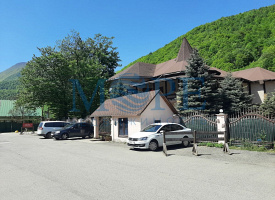 Отдельностоящее здание 905 м² — центр Эсто-Садка, высокий трафик