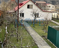 Продаётся дом с большим плодовым садом
