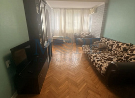 Трехкомнатная квартира в центре Сочи