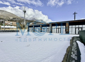 Красная Поляна. Коммерция 370 м² + 57 соток.
Участок, которого больше не будет